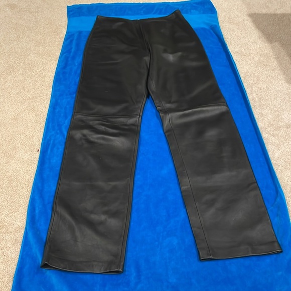 Women’s leather pants. - Picture 1 of 5